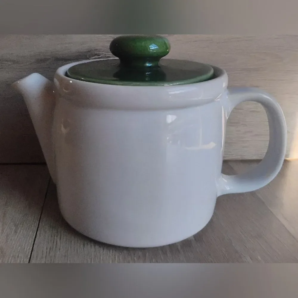 McCoy Teapot & Lid Clay Pottery Drip Glazed Vintage USA 5 Cups